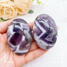 Load image into Gallery viewer, 60mm Amethyst Quartz Crystal – Polished Palm Stone for Reiki, Energy Healing, Gift or Home Decor