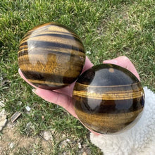 Load image into Gallery viewer, Tigers Eye Sphere