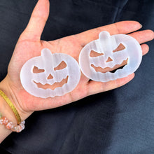 Load image into Gallery viewer, Natural Selenite Pumpkin Carving – Hand-Carved Crystal for Halloween Décor &amp; Gift