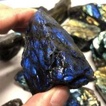 Load image into Gallery viewer, Natural Labradorite Rough Stones