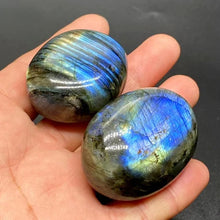 Load image into Gallery viewer, Natural Labradorite Tumble Stones