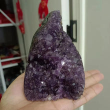 Load image into Gallery viewer, Beautiful Natural Amethyst Geode