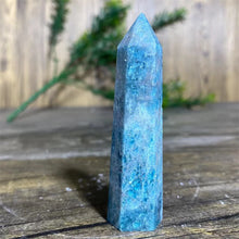 Load image into Gallery viewer, Natural Apatite Obelisk for Healing