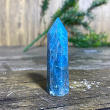 Load image into Gallery viewer, Natural Apatite Obelisk for Healing