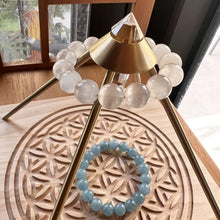 Load image into Gallery viewer, Pure Copper Healing Pyramid with Natural Clear Quartz Point at Apex for Meditation, Help Sleep, Charge Crystals