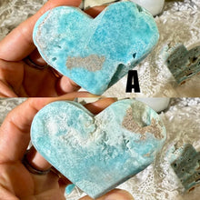 Load image into Gallery viewer, 1PC Natural Hemimorphite Heart-Shaped Mineral Specimen