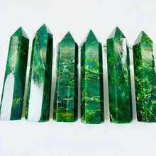 Load image into Gallery viewer, Natural Emerald Crystal Healing Obelisk