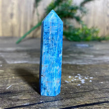 Load image into Gallery viewer, Natural Apatite Obelisk for Healing