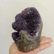 Load image into Gallery viewer, Beautiful Natural Amethyst Geode