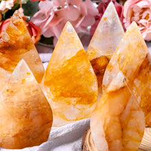 Load image into Gallery viewer, 1PC Golden Healer Quartz Free Form Crystal Torch