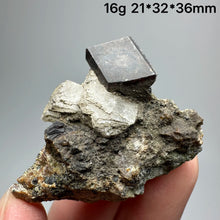 Load image into Gallery viewer, 1PC Natural Dark Brown Andradite Garnet Cluster Raw Crystal Mineral Specimen Home Decor
