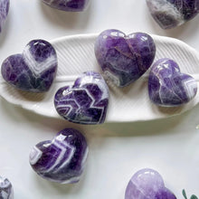 Load image into Gallery viewer, 1PC Random Natural Dreamy Amethyst Heart Shaped Crystal