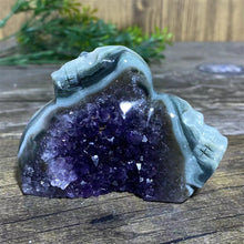 Load image into Gallery viewer, Natural Druzy Amethyst Skull Stone Quartz Specimen
