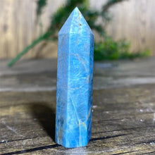 Load image into Gallery viewer, Natural Apatite Obelisk for Healing