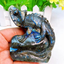 Load image into Gallery viewer, Natural Labradorite Lizard Carving Home Decor