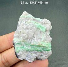 Load image into Gallery viewer, 1PC Natural Yunnan Emerald Crystal Rare Mineral Specimen for Healing