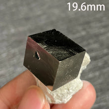 Load image into Gallery viewer, 1PC Natural Spain Raw Quartz with Chalcopyrite Mineral Specimen for Healing