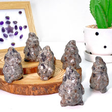 Load image into Gallery viewer, 1PC Yooperlite Clown Figurine-UV Fluorescent Stone