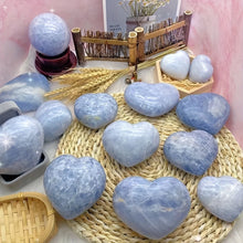 Load image into Gallery viewer, 1PC Random Celestite Heart Healing Crystal