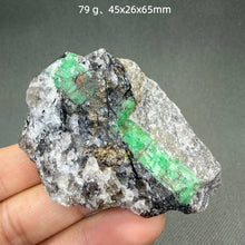Load image into Gallery viewer, 1PC Natural Yunnan Emerald Crystal Rare Mineral Specimen for Healing
