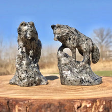 Load image into Gallery viewer, 7.5cm Natural Yooperlite Stone Wolf Carving