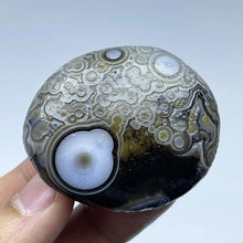 Load image into Gallery viewer, Natural Sardonyx Agate Alxa Gobi Eye Mineral Specimen for Energy Healing