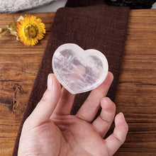 Load image into Gallery viewer, 1PC Natural Clear Quartz Heart