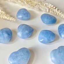 Load image into Gallery viewer, 1PC Random Celestite Heart Healing Crystal