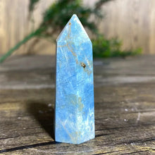Load image into Gallery viewer, Natural Apatite Obelisk for Healing
