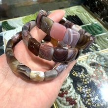Load image into Gallery viewer, Natural Persian Gulf Agate Bracelet – Striped Gemstone Beaded Stretch Jewelry for Men &amp; Women