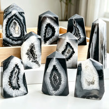 Load image into Gallery viewer, 1PC Natural Black Onyx Geode Agate Point for Healing