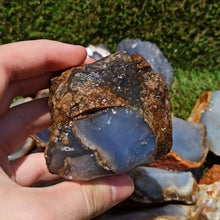 Load image into Gallery viewer, 1PC Chalcedony Raw Stone Specimen Home Decor