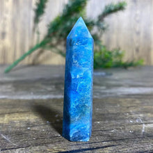Load image into Gallery viewer, Natural Apatite Obelisk for Healing