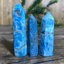 Load image into Gallery viewer, Natural Apatite Obelisk for Healing