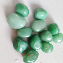 Load image into Gallery viewer, 100g Natural Green Aventurine Tumbled Healing Crystal