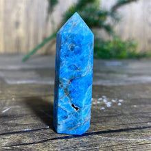 Load image into Gallery viewer, Natural Apatite Obelisk for Healing