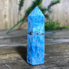 Load image into Gallery viewer, Natural Apatite Obelisk for Healing