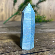 Load image into Gallery viewer, Natural Apatite Obelisk for Healing