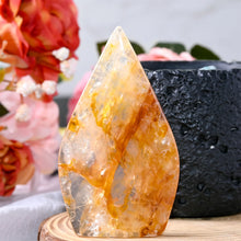 Load image into Gallery viewer, 1PC Golden Healer Quartz Free Form Crystal Torch