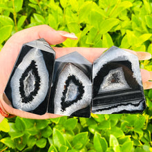 Load image into Gallery viewer, 1PC Natural Black Onyx Geode Agate Point for Healing