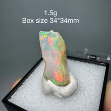 Load image into Gallery viewer, 1PC Natural Rare Ethiopia Opal Mineral Specimen for Healing