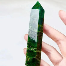 Load image into Gallery viewer, Natural Emerald Crystal Healing Obelisk