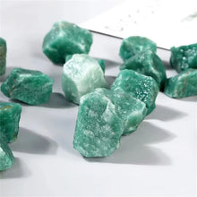 Load image into Gallery viewer, rough green aventurine